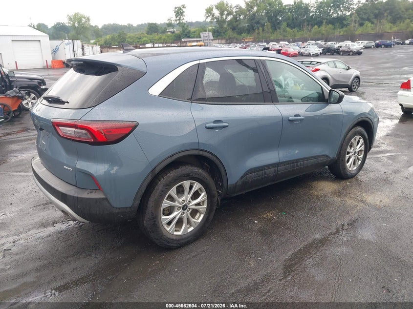 2023 Ford Escape VIN 1FMCU9GN5PUB25680 IAAI salvage auction — WATER/FLOOD, Salvage Title, sold $6,800 on 2026-07-25 (photo 4)