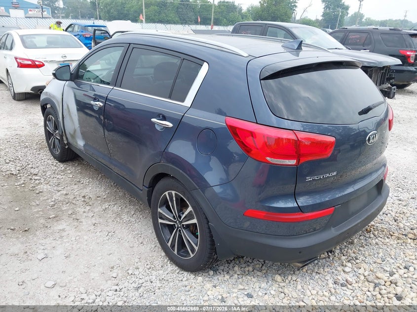 2016 Kia Sportage VIN KNDPCCA63G7806104 IAAI salvage auction — NORMAL WEAR, Clear (Indiana), sold $450 on 2026-07-28 (photo 3)