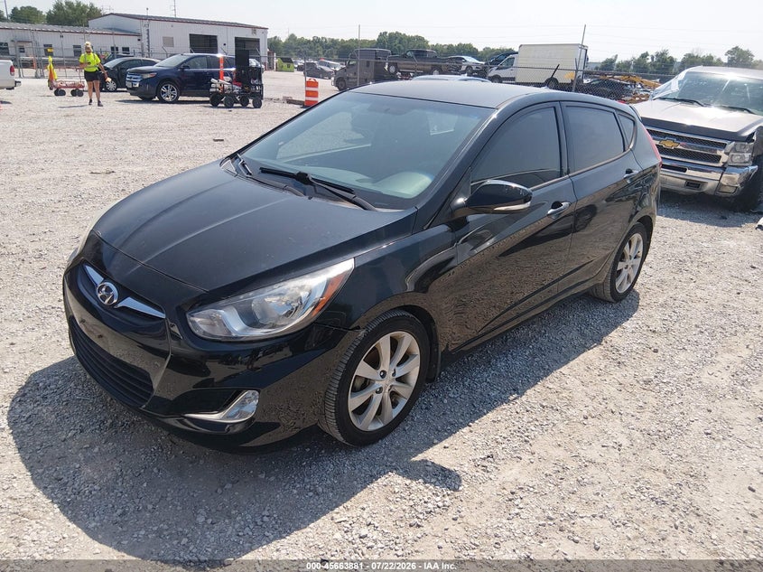 2013 Hyundai Accent VIN KMHCU5AEXDU116745 IAAI salvage auction — NORMAL WEAR, Clear (Missouri), sold $25 on 2026-07-30 (photo 2)