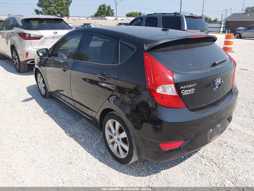 2013 Hyundai Accent VIN KMHCU5AEXDU116745 IAAI salvage auction — NORMAL WEAR, Clear (Missouri), sold $25 on 2026-07-30 (photo 3)