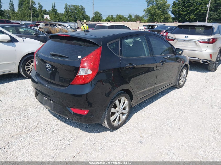 2013 Hyundai Accent VIN KMHCU5AEXDU116745 IAAI salvage auction — NORMAL WEAR, Clear (Missouri), sold $25 on 2026-07-30 (photo 4)