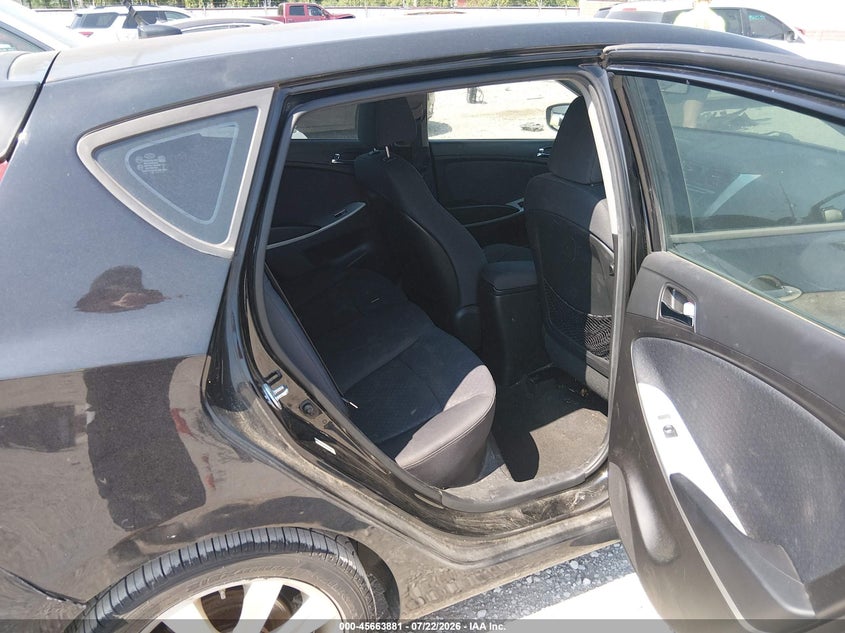 2013 Hyundai Accent VIN KMHCU5AEXDU116745 IAAI salvage auction — NORMAL WEAR, Clear (Missouri), sold $25 on 2026-07-30 (photo 8)