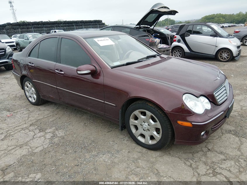 2006 Mercedes-benz C-klasse VIN WDBRF92HX6F797990 IAAI salvage auction — SIDE, Salvage (Pennsylvania), sold $300 on 2026-08-14 (photo 1)