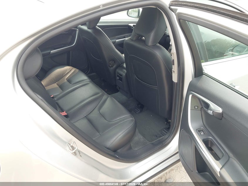 2015 Volvo S60 VIN YV126MFB4F1305070 IAAI salvage auction — FRONT END, Salvage Title, sold $1,500 on 2026-08-15 (photo 8)