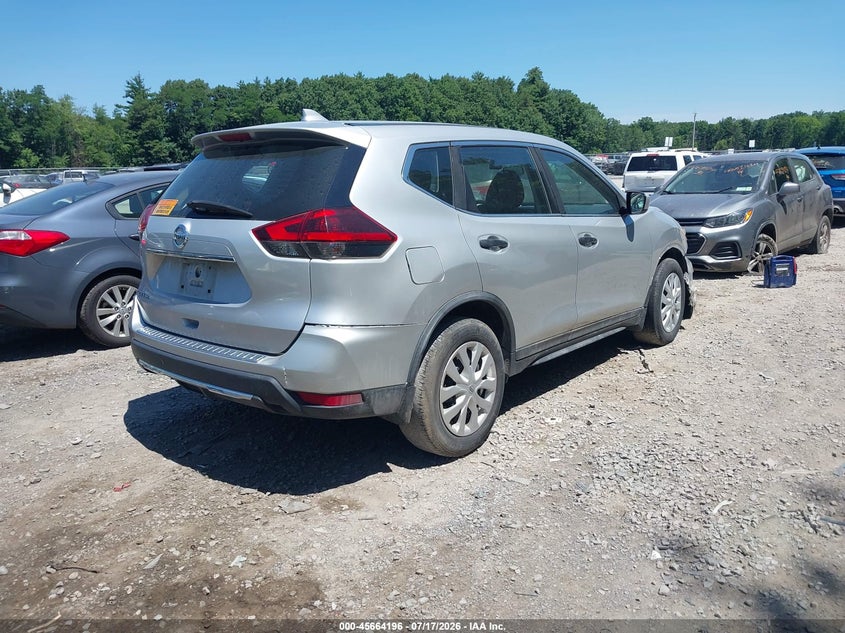 2018 Nissan Rogue sport VIN KNMAT2MT3JP621625 IAAI salvage auction — NORMAL WEAR, Clear (Mississippi), sold $375 on 2026-07-28 (photo 4)