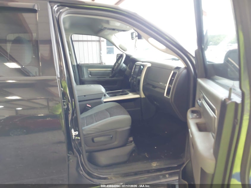 2016 Ram 1500 VIN 1C6RR7LT4GS220520 IAAI salvage auction — FRONT END, Salvage Title, sold $5,300 on 2026-08-28 (photo 5)