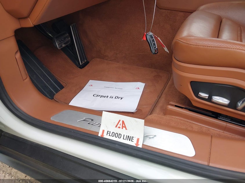 2018 Porsche Panamera VIN WP0AE2A72JL129130 IAAI salvage auction — WATER/FLOOD, Salvage Title, sold $18,200 on 2026-08-18 (photo 6)