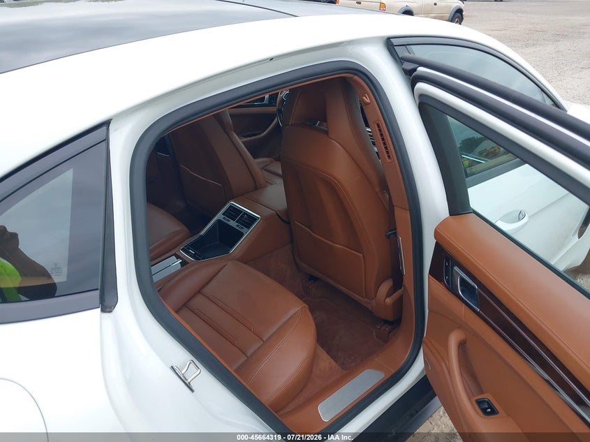 2018 Porsche Panamera VIN WP0AE2A72JL129130 IAAI salvage auction — WATER/FLOOD, Salvage Title, sold $18,200 on 2026-08-18 (photo 8)