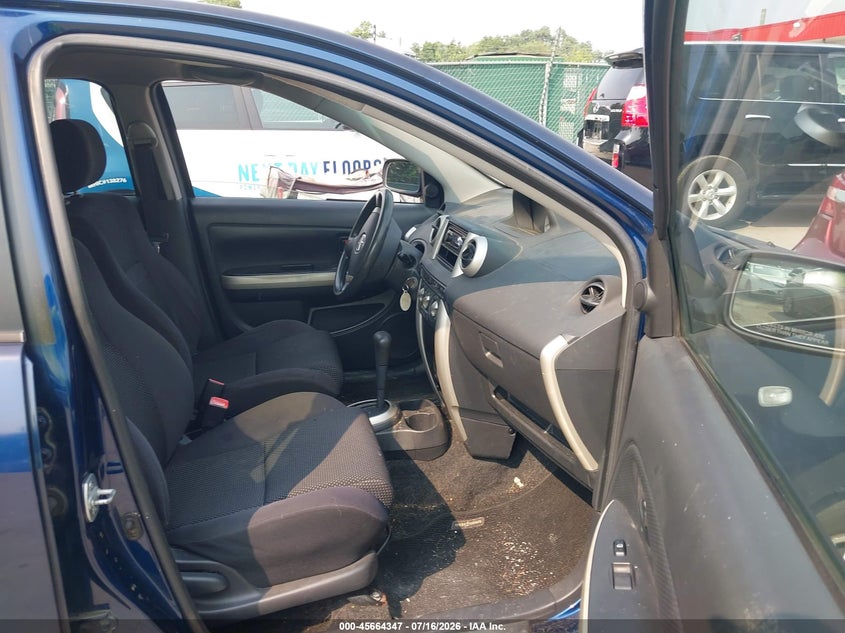 2004 Scion Xa VIN JTKKT624940055693 IAAI salvage auction — NORMAL WEAR, Clear (Maryland), sold $475 on 2026-07-30 (photo 5)
