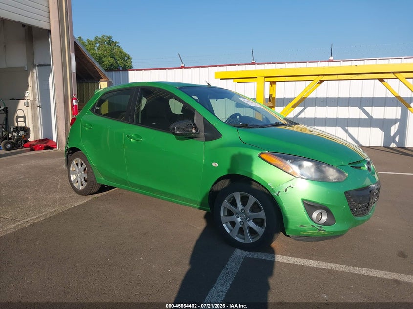 2011 Mazda 2 VIN JM1DE1HY1B0115325 IAAI salvage auction — NORMAL WEAR, Clear (Illinois), sold $100 on 2026-07-28 (photo 1)