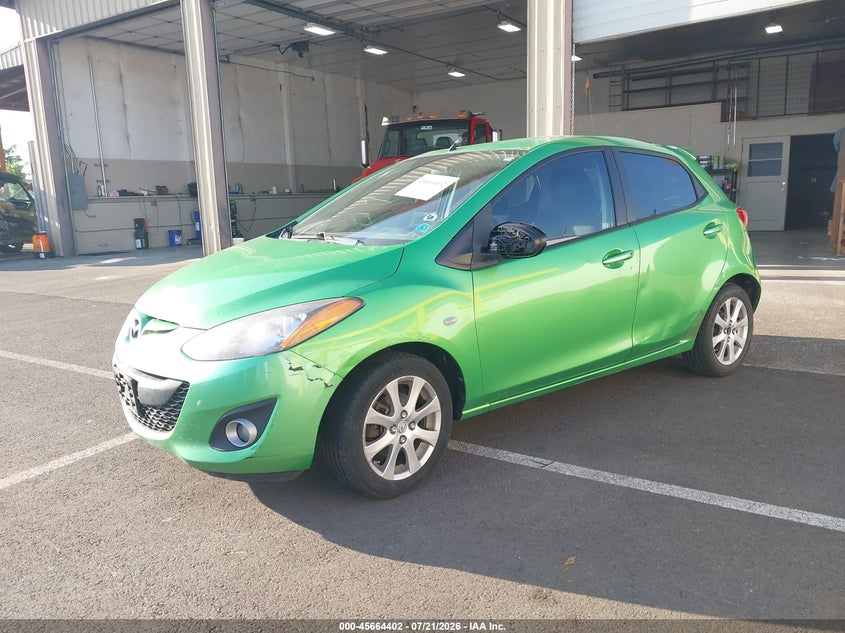 2011 Mazda 2 VIN JM1DE1HY1B0115325 IAAI salvage auction — NORMAL WEAR, Clear (Illinois), sold $100 on 2026-07-28 (photo 2)