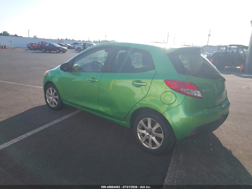 2011 Mazda 2 VIN JM1DE1HY1B0115325 IAAI salvage auction — NORMAL WEAR, Clear (Illinois), sold $100 on 2026-07-28 (photo 3)