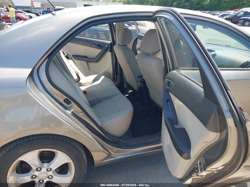 2010 Kia Forte VIN KNAFU4A20A5109517 IAAI salvage auction — REAR END, Salvage (Connecticut), sold $350 on 2026-08-02 (photo 8)