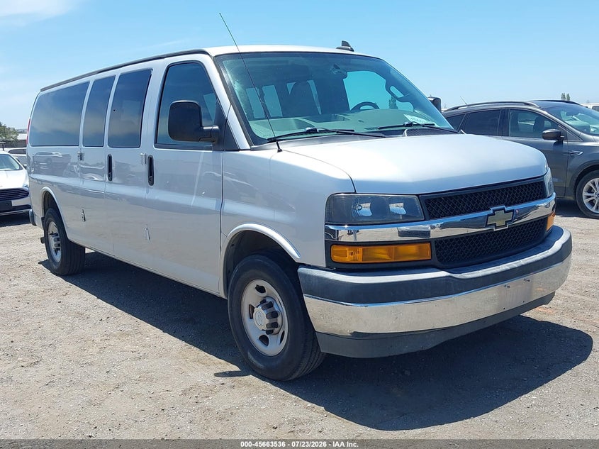2018 Chevrolet Express 3500 VIN 1GAZGPFG2J1299754 — IAAI salvage auction photo