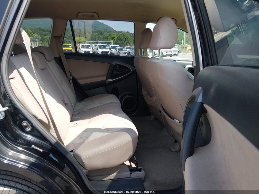 2007 Toyota Rav4 VIN JTMBK33V376013862 IAAI salvage auction — NORMAL WEAR, Clear (Pennsylvania), sold $325 on 2026-07-29 (photo 8)