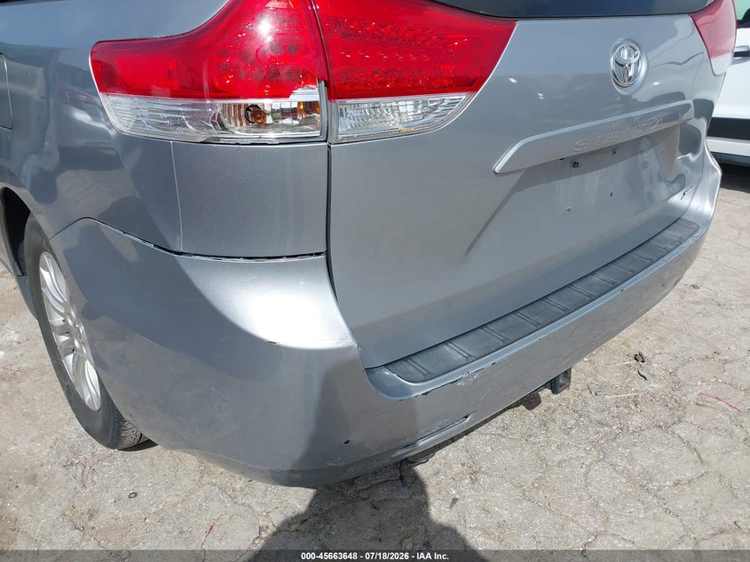 2011 Toyota Sienna VIN 5TDYK3DC0BS102112 IAAI salvage auction — REAR END, Original (Texas), sold $1,400 on 2026-07-29 (photo 6)