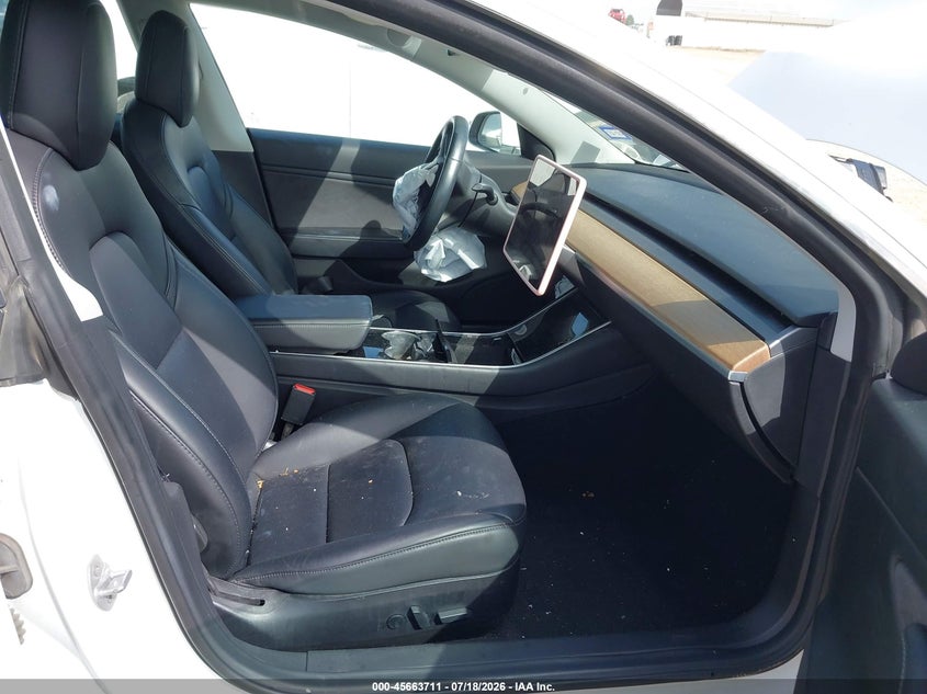 2019 Tesla Model 3 VIN 5YJ3E1EB9KF151051 IAAI salvage auction — FRONT & REAR, Salvage Title, sold $2,500 on 2026-09-21 (photo 5)