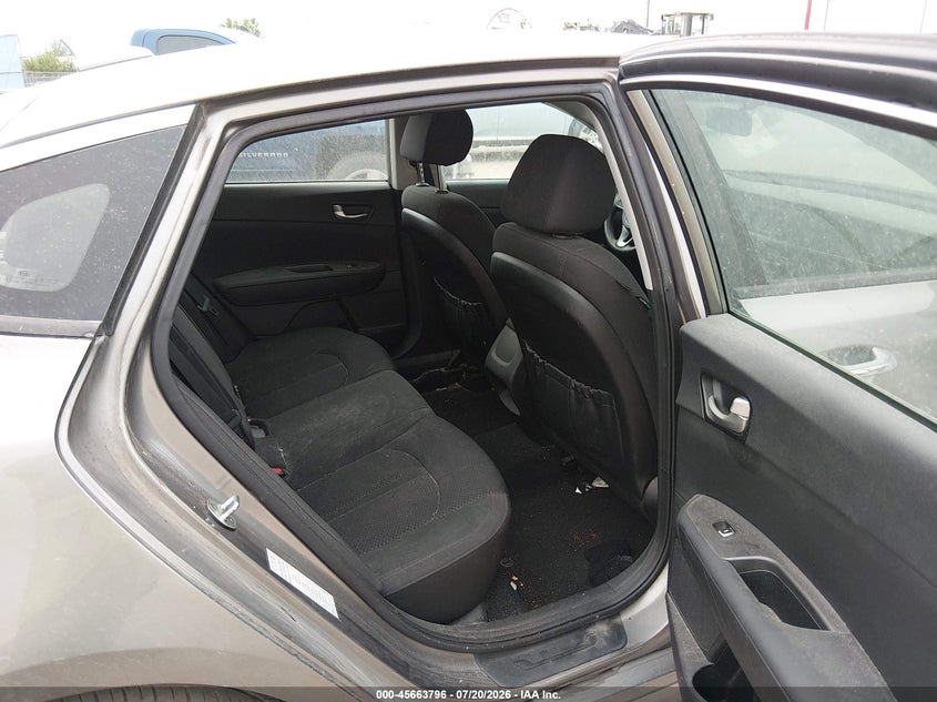 2016 Kia Optima VIN 5XXGT4L33GG043999 IAAI salvage auction — NORMAL WEAR, Clear (Montana), sold $850 on 2026-07-29 (photo 8)