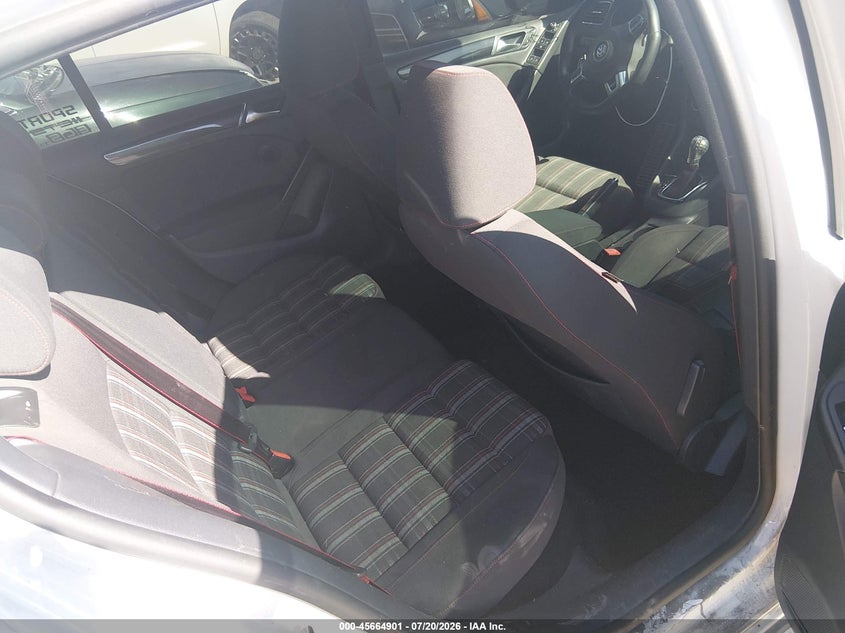 2014 Volkswagen Gti VIN WVWHD7AJ7EW006969 IAAI salvage auction — NORMAL WEAR, Salvage Title, sold $850 on 2026-08-18 (photo 8)