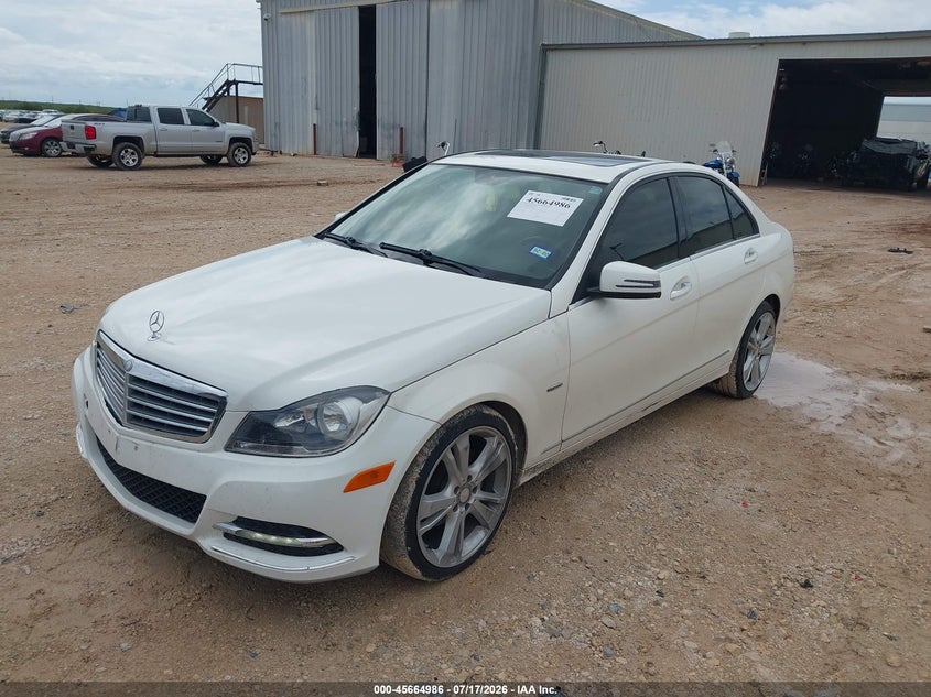 2012 Mercedes-benz C-klasse VIN WDDGF4HB9CR212024 IAAI salvage auction — REPOSSESSION, Original (Texas), sold $550 on 2026-07-23 (photo 2)