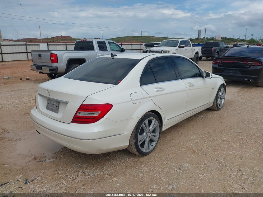 2012 Mercedes-benz C-klasse VIN WDDGF4HB9CR212024 IAAI salvage auction — REPOSSESSION, Original (Texas), sold $550 on 2026-07-23 (photo 4)