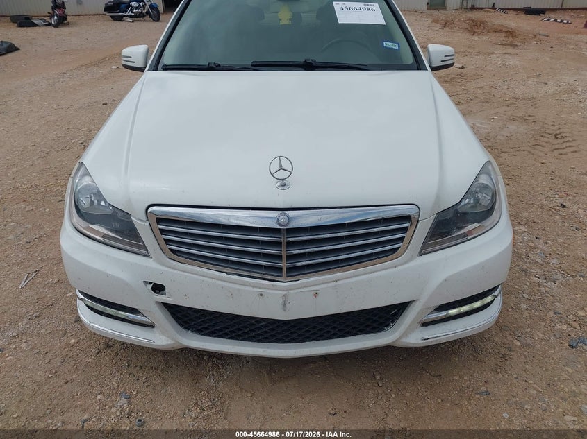 2012 Mercedes-benz C-klasse VIN WDDGF4HB9CR212024 IAAI salvage auction — REPOSSESSION, Original (Texas), sold $550 on 2026-07-23 (photo 6)