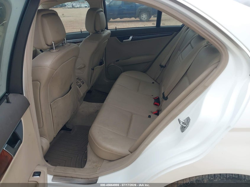 2012 Mercedes-benz C-klasse VIN WDDGF4HB9CR212024 IAAI salvage auction — REPOSSESSION, Original (Texas), sold $550 on 2026-07-23 (photo 8)