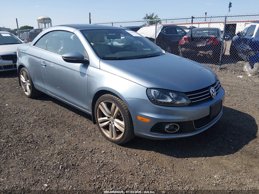 2015 Volkswagen Eos VIN WVWFW8AH6FV000768 IAAI salvage auction — NORMAL WEAR, Wait Title, sold $525 on 2026-08-03 (photo 1)