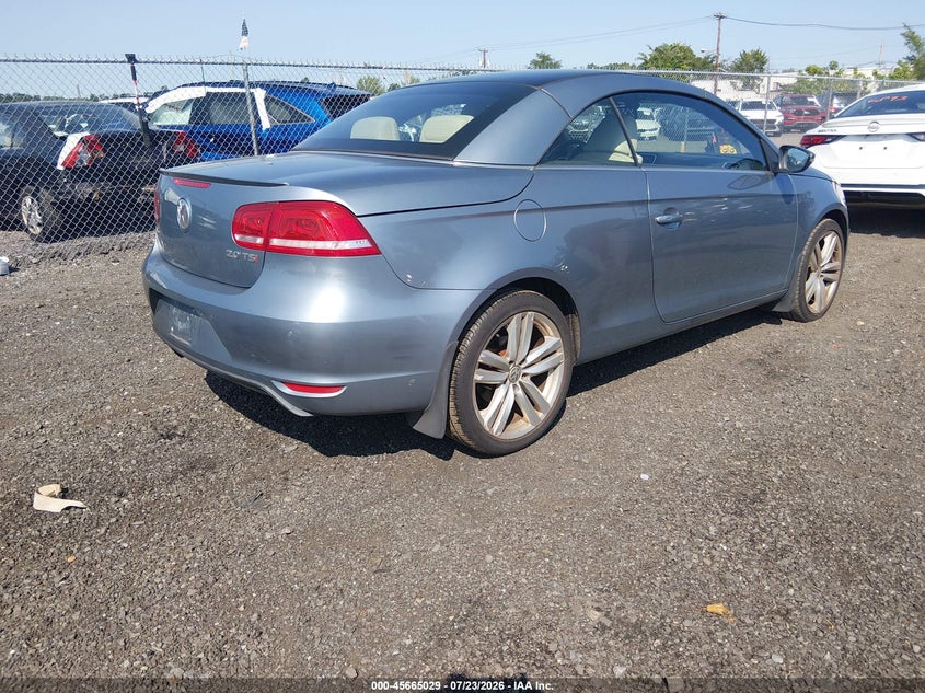 2015 Volkswagen Eos VIN WVWFW8AH6FV000768 IAAI salvage auction — NORMAL WEAR, Wait Title, sold $525 on 2026-08-03 (photo 4)
