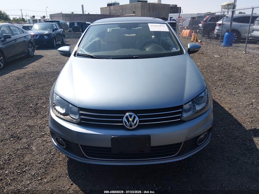 2015 Volkswagen Eos VIN WVWFW8AH6FV000768 IAAI salvage auction — NORMAL WEAR, Wait Title, sold $525 on 2026-08-03 (photo 6)