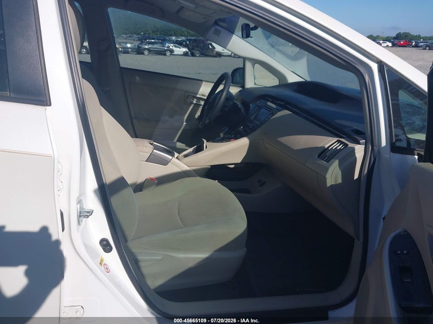 2014 Toyota Prius VIN JTDKN3DU1E0359695 IAAI salvage auction — NORMAL WEAR, Clear (Georgia), sold $1,600 on 2026-07-28 (photo 5)