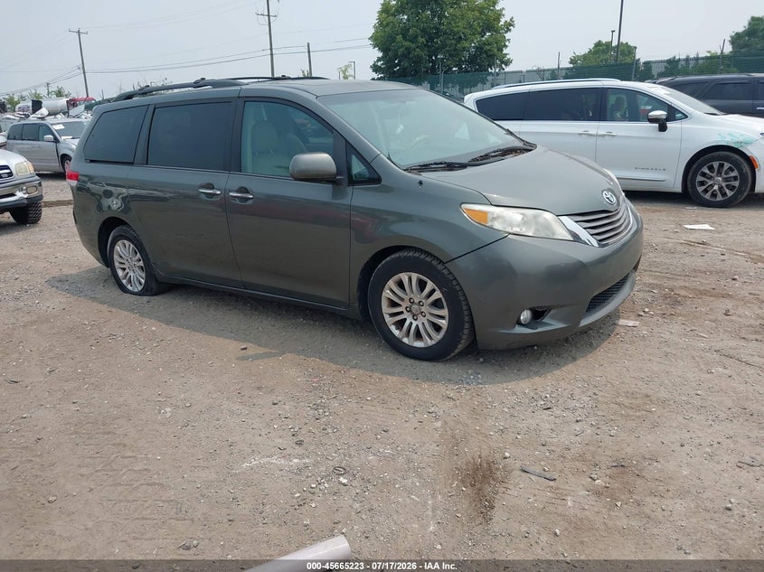 2013 Toyota Sienna VIN 5TDYK3DC2DS297715 IAAI salvage auction — NORMAL WEAR, Clear (Pennsylvania), sold $3,800 on 2026-07-24 (photo 1)