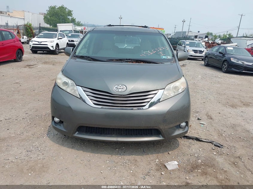 2013 Toyota Sienna VIN 5TDYK3DC2DS297715 IAAI salvage auction — NORMAL WEAR, Clear (Pennsylvania), sold $3,800 on 2026-07-24 (photo 6)