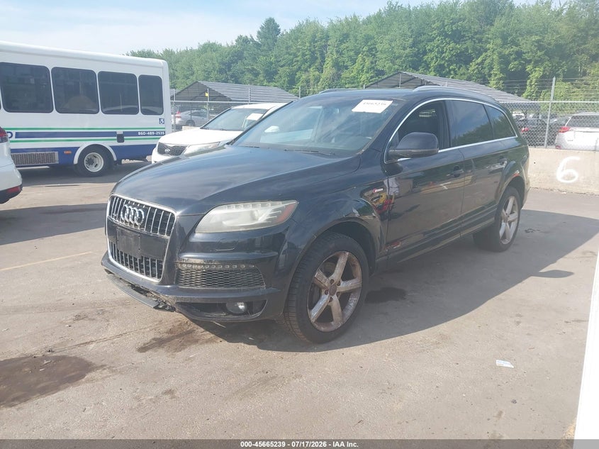 2013 Audi Q7 VIN WA1DGAFE3DD001450 IAAI salvage auction — NORMAL WEAR, Clear (Connecticut), sold $600 on 2026-07-23 (photo 2)