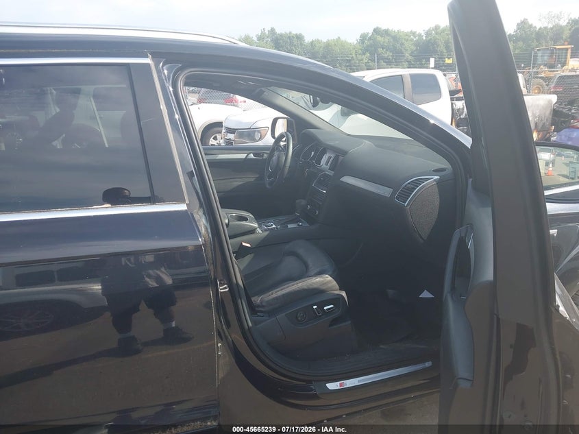 2013 Audi Q7 VIN WA1DGAFE3DD001450 IAAI salvage auction — NORMAL WEAR, Clear (Connecticut), sold $600 on 2026-07-23 (photo 5)