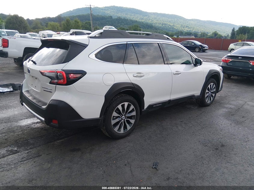 2025 Subaru Outback VIN 4S4BTGPD8S3232022 IAAI salvage auction — LEFT SIDE, Salvage Title, sold $11,900 on 2026-09-02 (photo 4)