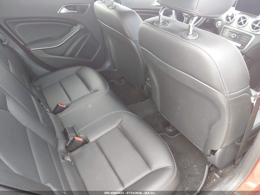 2020 Mercedes-benz Gla-klasse VIN W1NTG4EB6LJ697692 IAAI salvage auction — HAIL, Salvage Title, sold $10,200 on 2026-07-31 (photo 8)