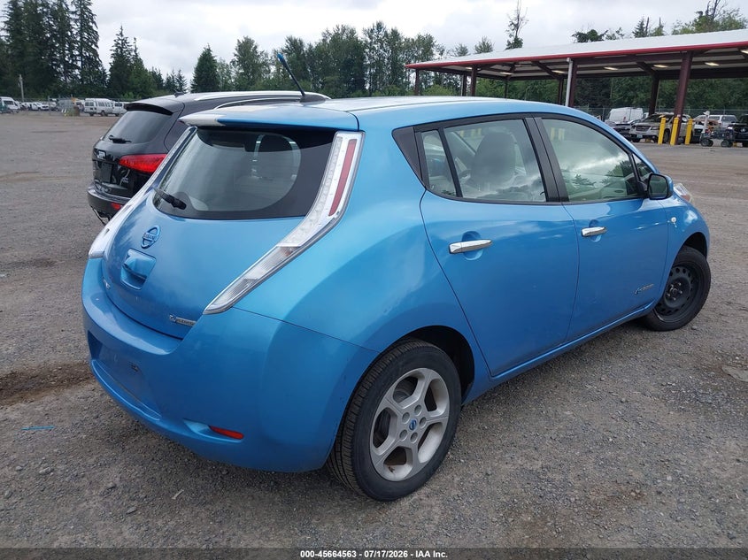 2011 Nissan Leaf VIN JN1AZ0CP0BT009336 IAAI salvage auction — NORMAL WEAR, Clear (Washington), sold $225 on 2026-07-22 (photo 4)
