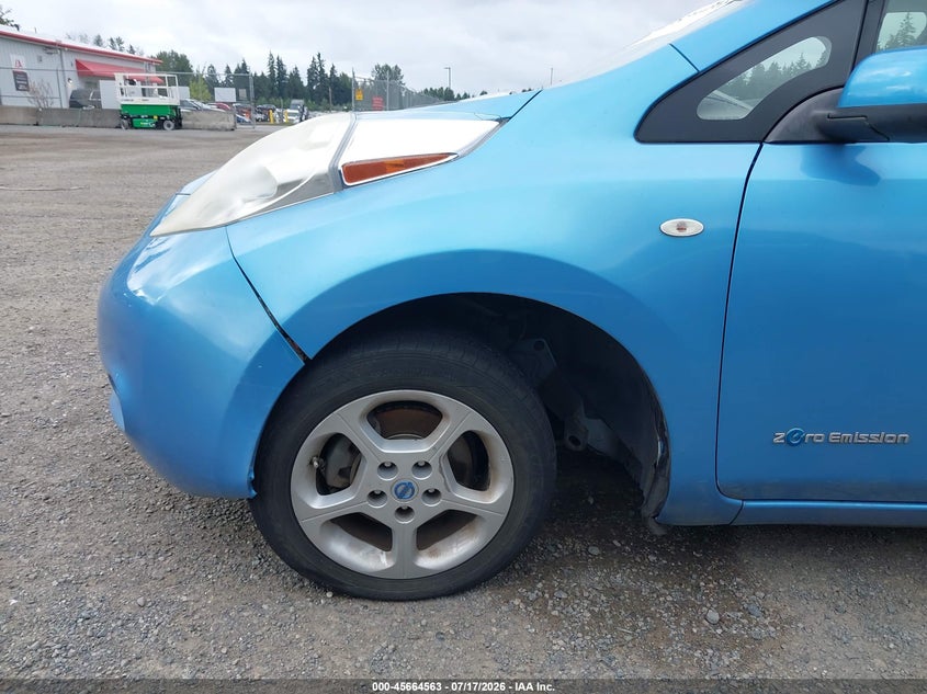 2011 Nissan Leaf VIN JN1AZ0CP0BT009336 IAAI salvage auction — NORMAL WEAR, Clear (Washington), sold $225 on 2026-07-22 (photo 6)