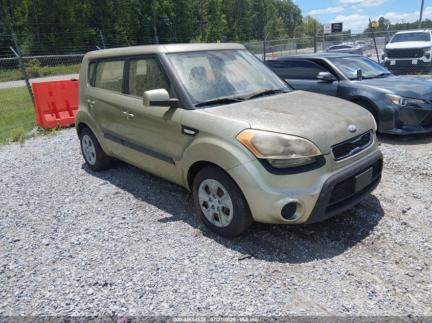 2013 Kia Soul VIN KNDJT2A58D7584517 IAAI salvage auction — NORMAL WEAR, Clear (Tennessee), sold $325 on 2026-07-24 (photo 1)