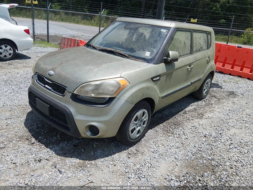 2013 Kia Soul VIN KNDJT2A58D7584517 IAAI salvage auction — NORMAL WEAR, Clear (Tennessee), sold $325 on 2026-07-24 (photo 2)