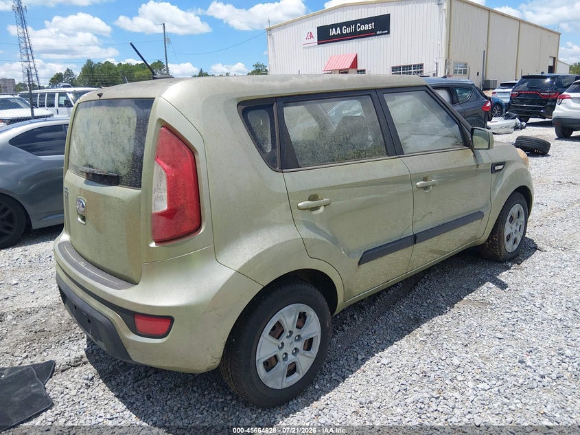 2013 Kia Soul VIN KNDJT2A58D7584517 IAAI salvage auction — NORMAL WEAR, Clear (Tennessee), sold $325 on 2026-07-24 (photo 4)