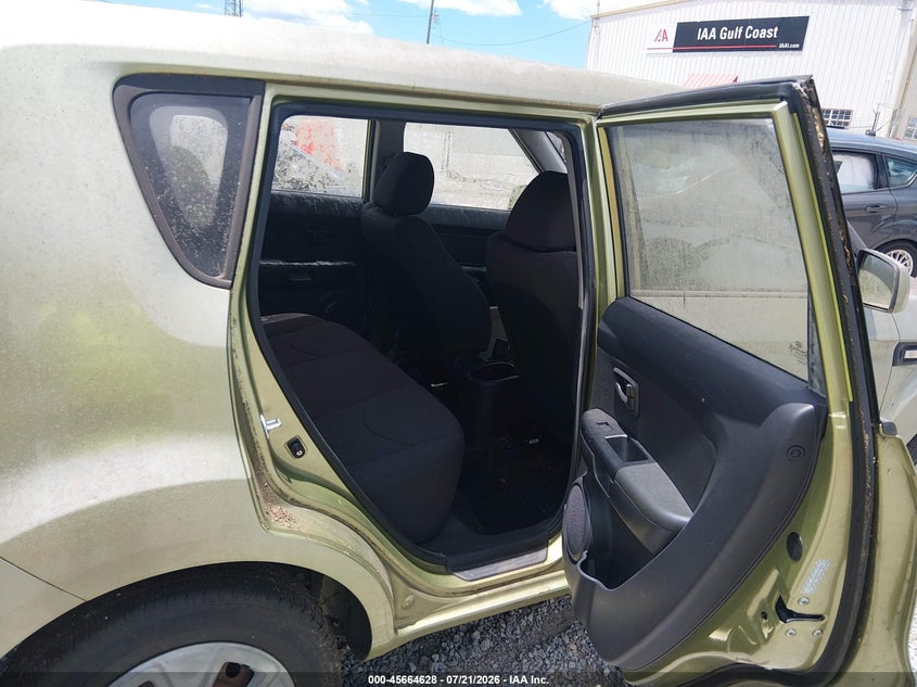 2013 Kia Soul VIN KNDJT2A58D7584517 IAAI salvage auction — NORMAL WEAR, Clear (Tennessee), sold $325 on 2026-07-24 (photo 8)
