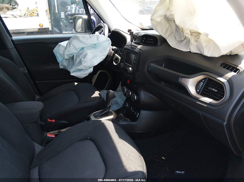 2016 Jeep Renegade VIN ZACCJBBT8GPE40596 IAAI salvage auction — FRONT END, Salvage Title, sold $425 on 2026-08-18 (photo 5)