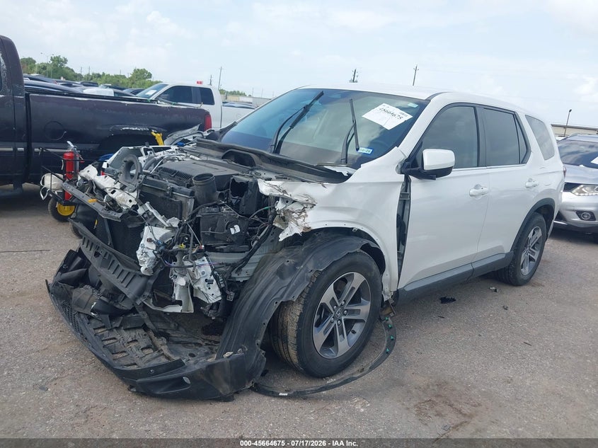 2025 Honda Pilot VIN 5FNYG2H40SB013093 IAAI salvage auction — FRONT END, Salvage (Texas), sold $10,500 on 2026-09-09 (photo 2)