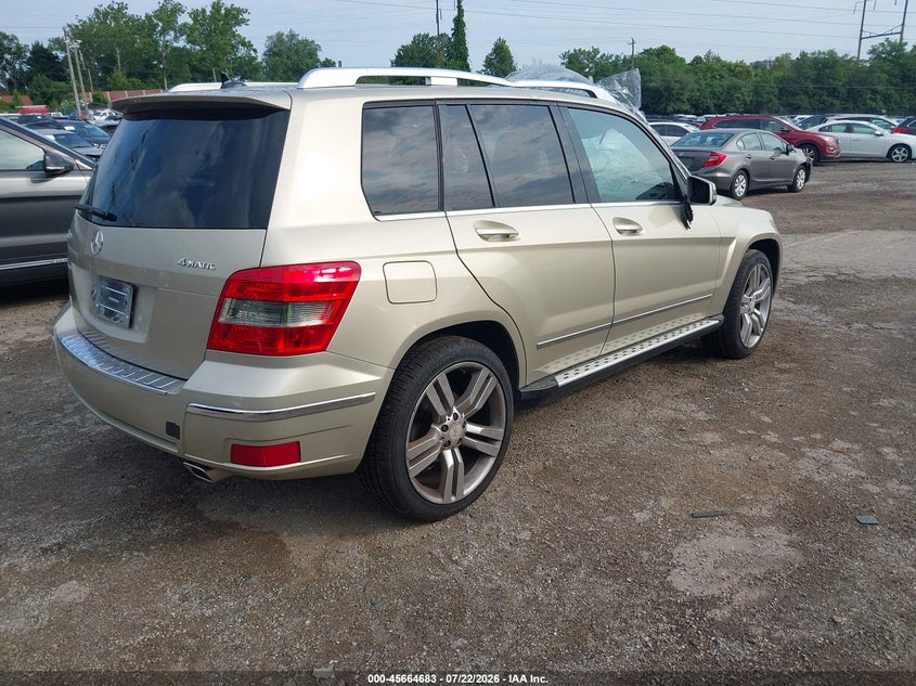 2012 Mercedes-benz Glk-klasse VIN WDCGG8HBXCF832570 IAAI salvage auction — VANDALISM, Salvage (Pennsylvania), sold $375 on 2026-07-31 (photo 4)