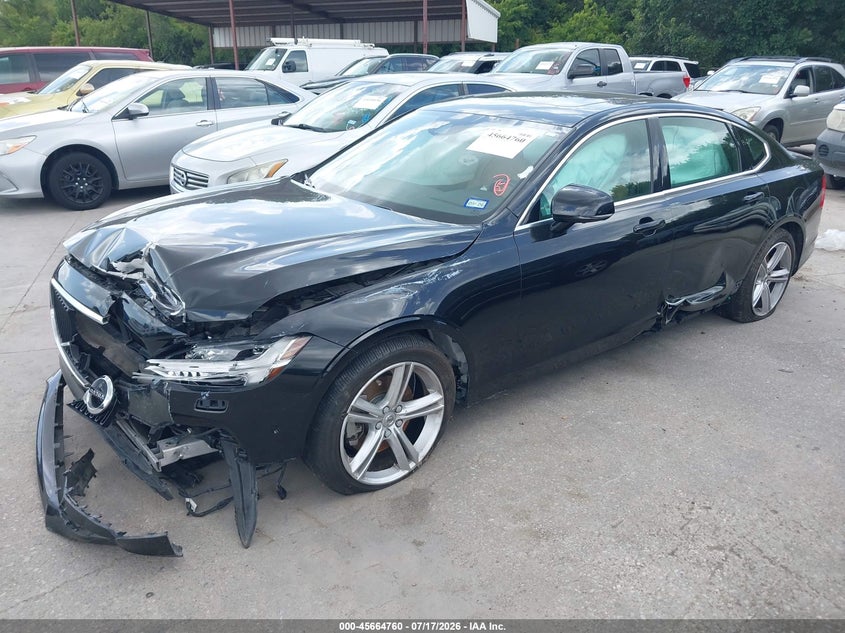 2018 Volvo S90 VIN LVY982AK8JP029226 IAAI salvage auction — NORMAL WEAR, Original (Texas), sold $1,100 on 2026-08-03 (photo 2)