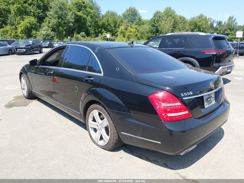 2012 Mercedes-benz S class VIN WDDNG9EB5CA478127 IAAI salvage auction — HAIL, Salvage (Connecticut), sold $1,650 on 2026-07-30 (photo 3)