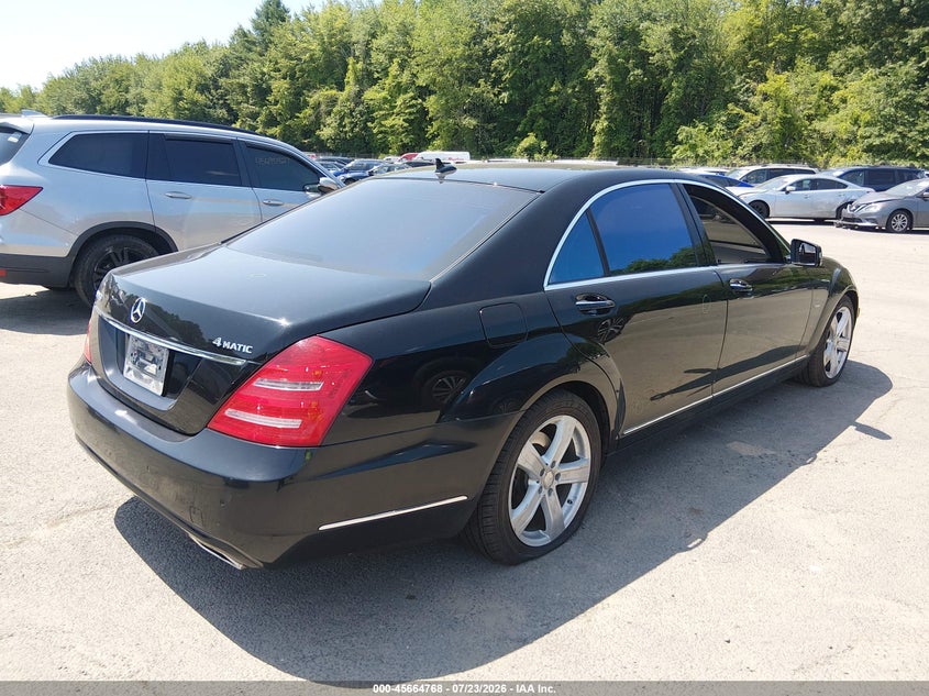 2012 Mercedes-benz S class VIN WDDNG9EB5CA478127 IAAI salvage auction — HAIL, Salvage (Connecticut), sold $1,650 on 2026-07-30 (photo 4)