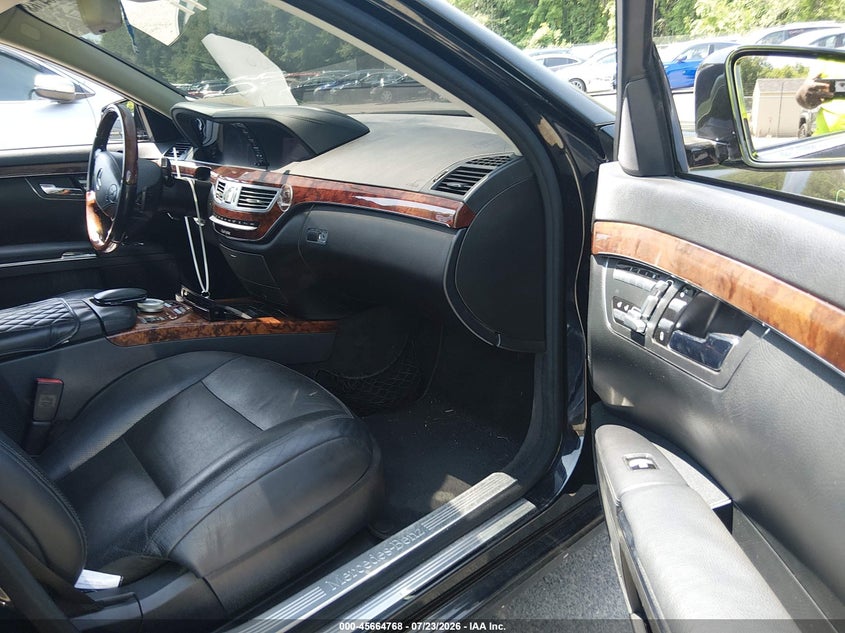 2012 Mercedes-benz S class VIN WDDNG9EB5CA478127 IAAI salvage auction — HAIL, Salvage (Connecticut), sold $1,650 on 2026-07-30 (photo 5)